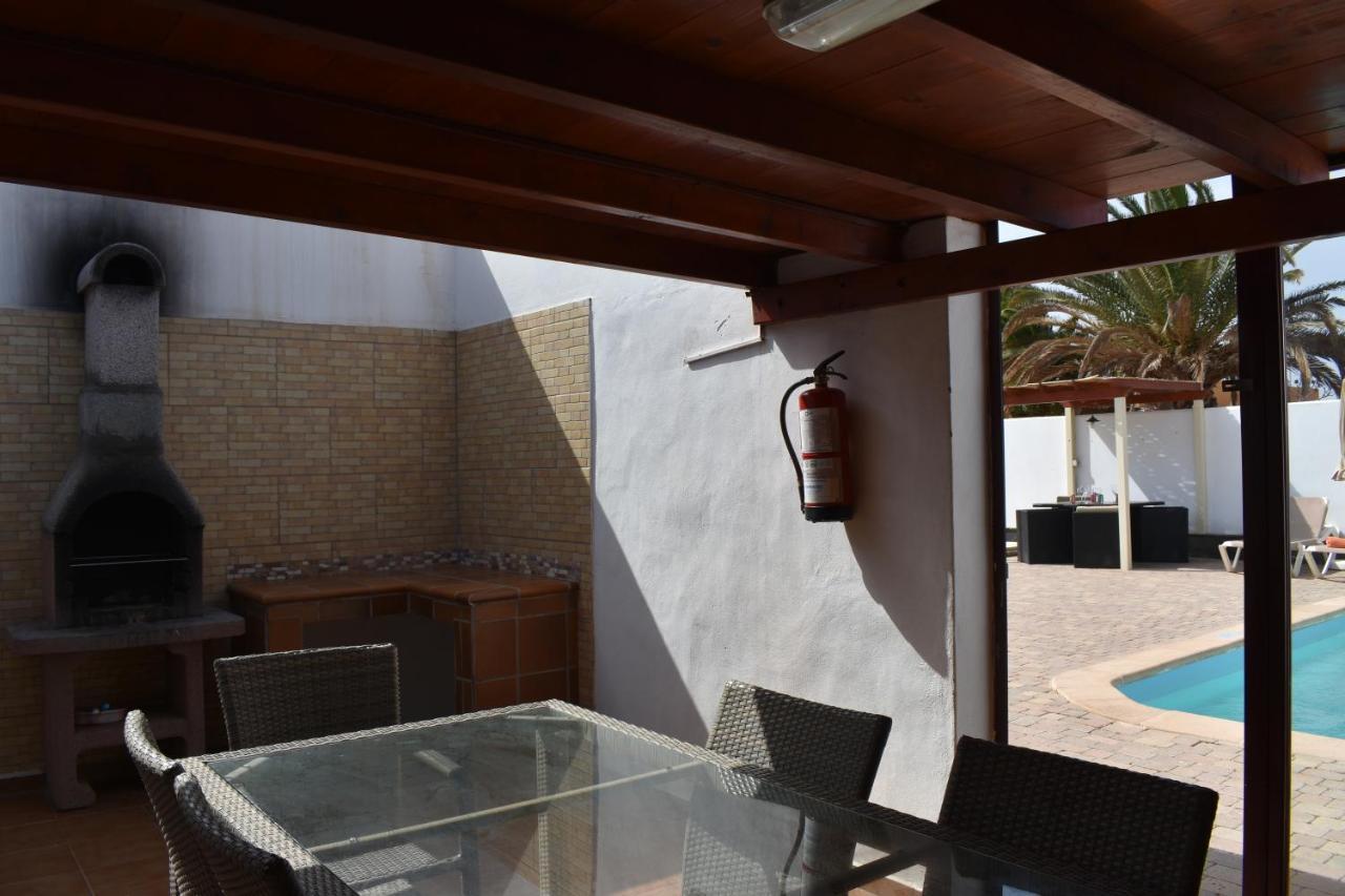 Villa Experience Heated Salty Water Pool Caleta De Fuste Exterior photo