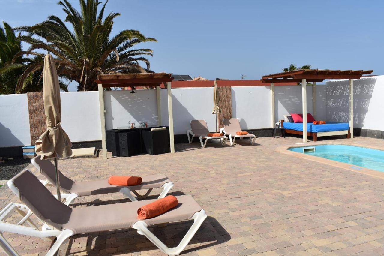 Villa Experience Heated Salty Water Pool Caleta De Fuste Exterior photo