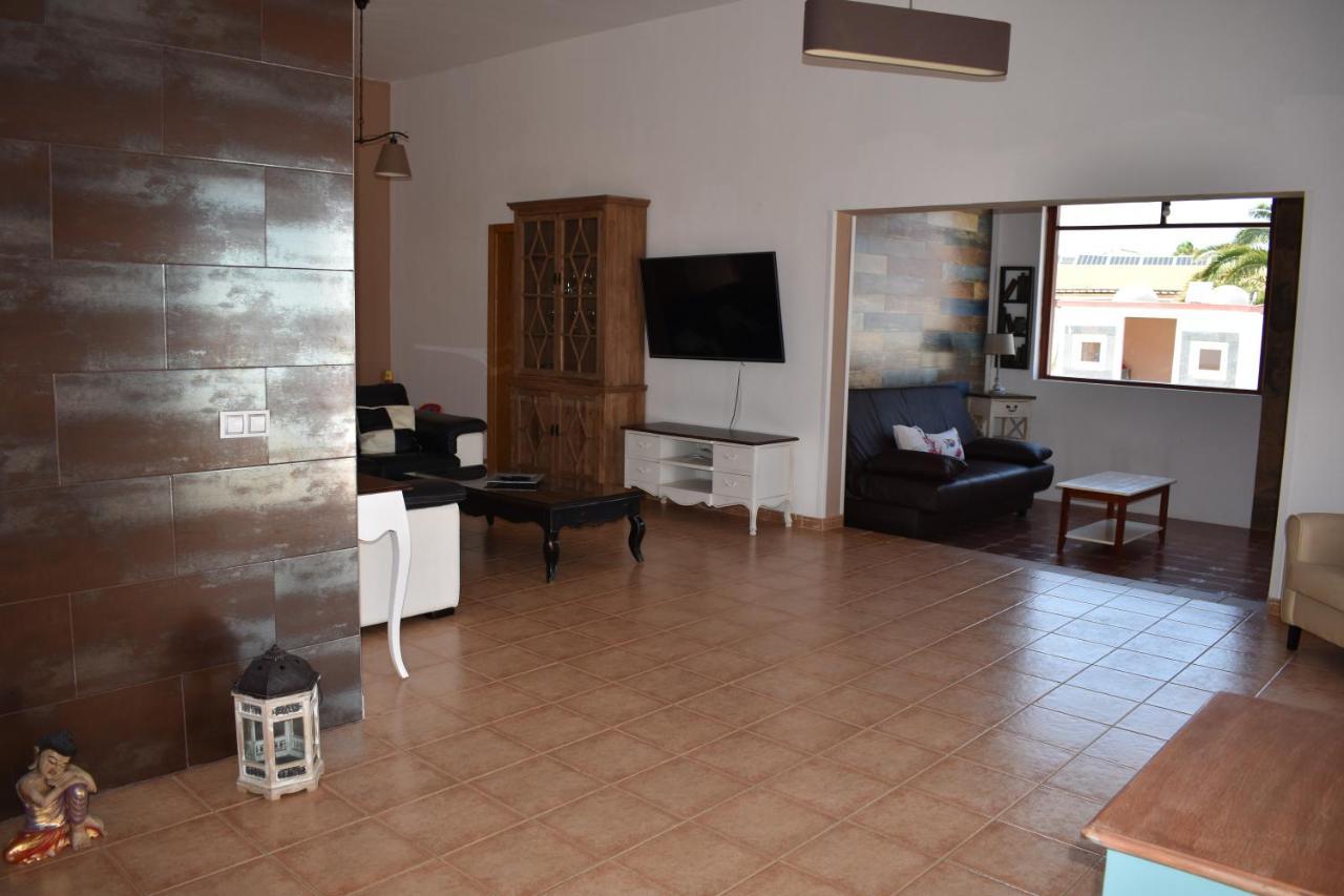 Villa Experience Heated Salty Water Pool Caleta De Fuste Exterior photo