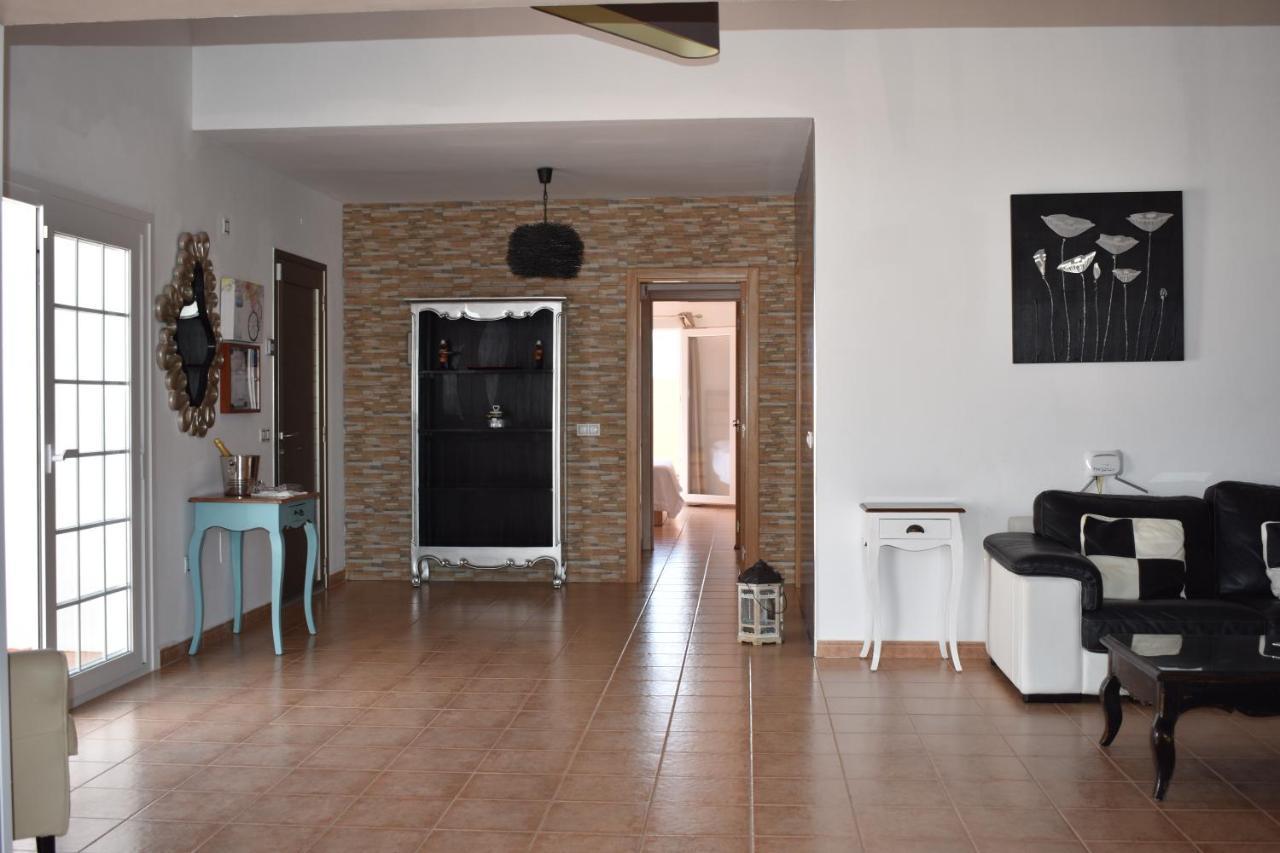 Villa Experience Heated Salty Water Pool Caleta De Fuste Exterior photo