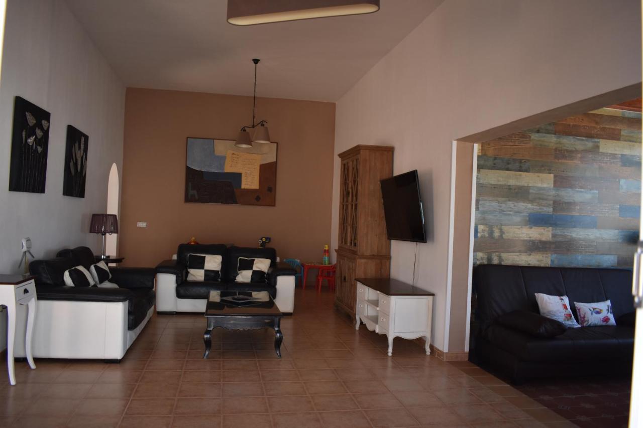 Villa Experience Heated Salty Water Pool Caleta De Fuste Exterior photo