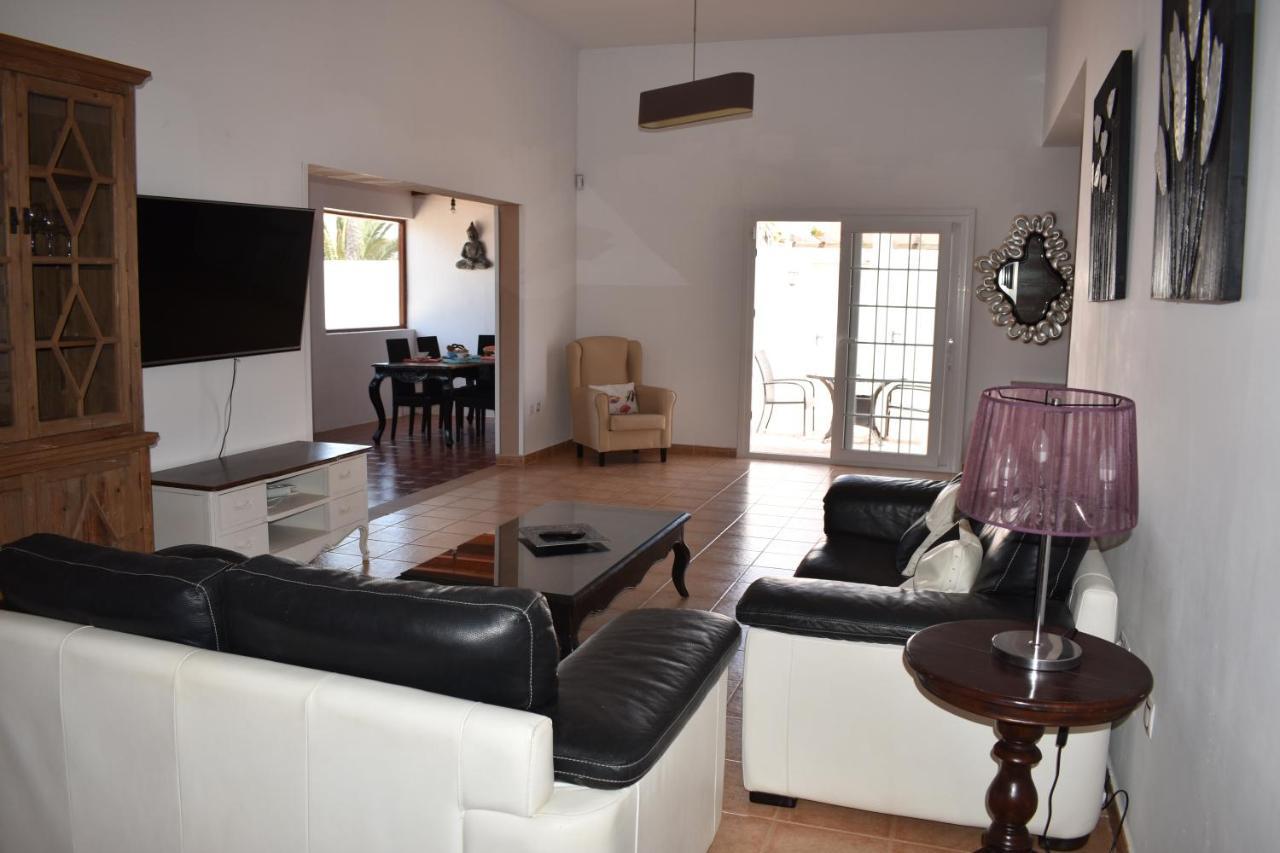 Villa Experience Heated Salty Water Pool Caleta De Fuste Exterior photo