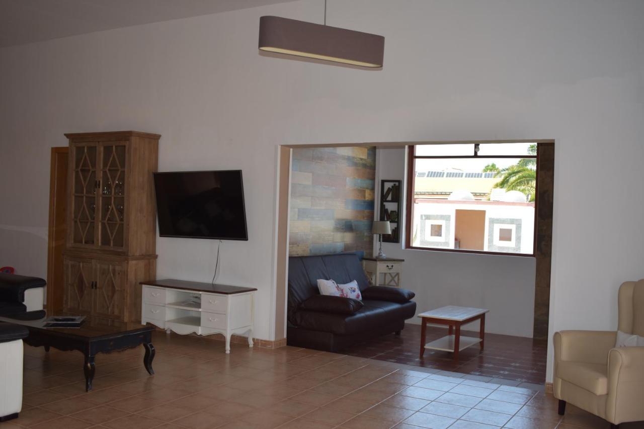 Villa Experience Heated Salty Water Pool Caleta De Fuste Exterior photo