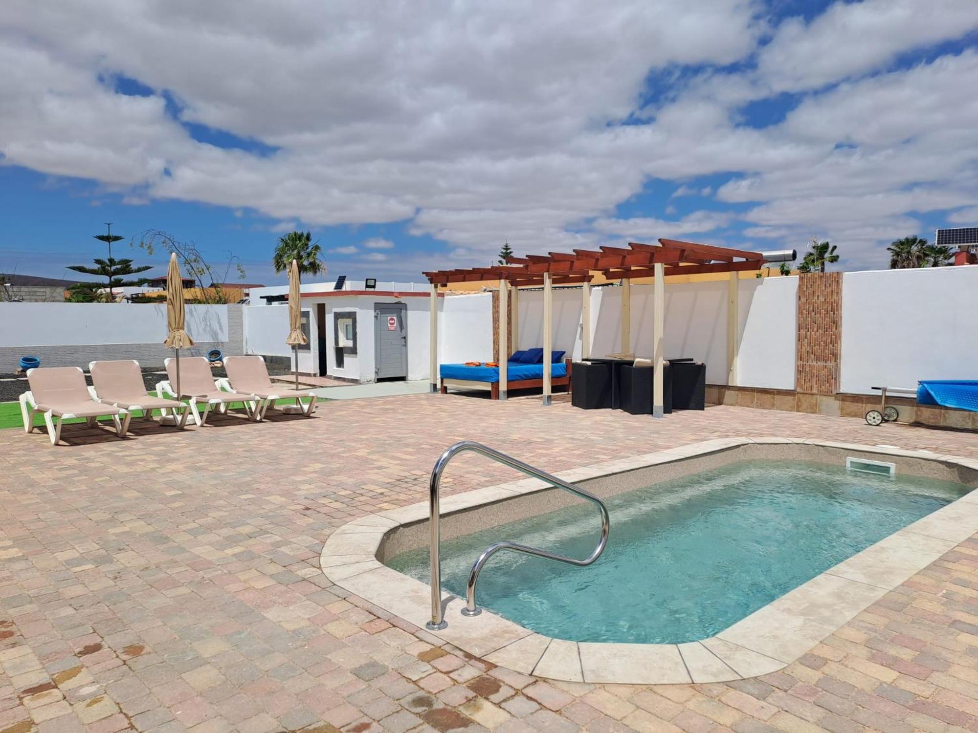 Villa Experience Heated Salty Water Pool Caleta De Fuste Exterior photo